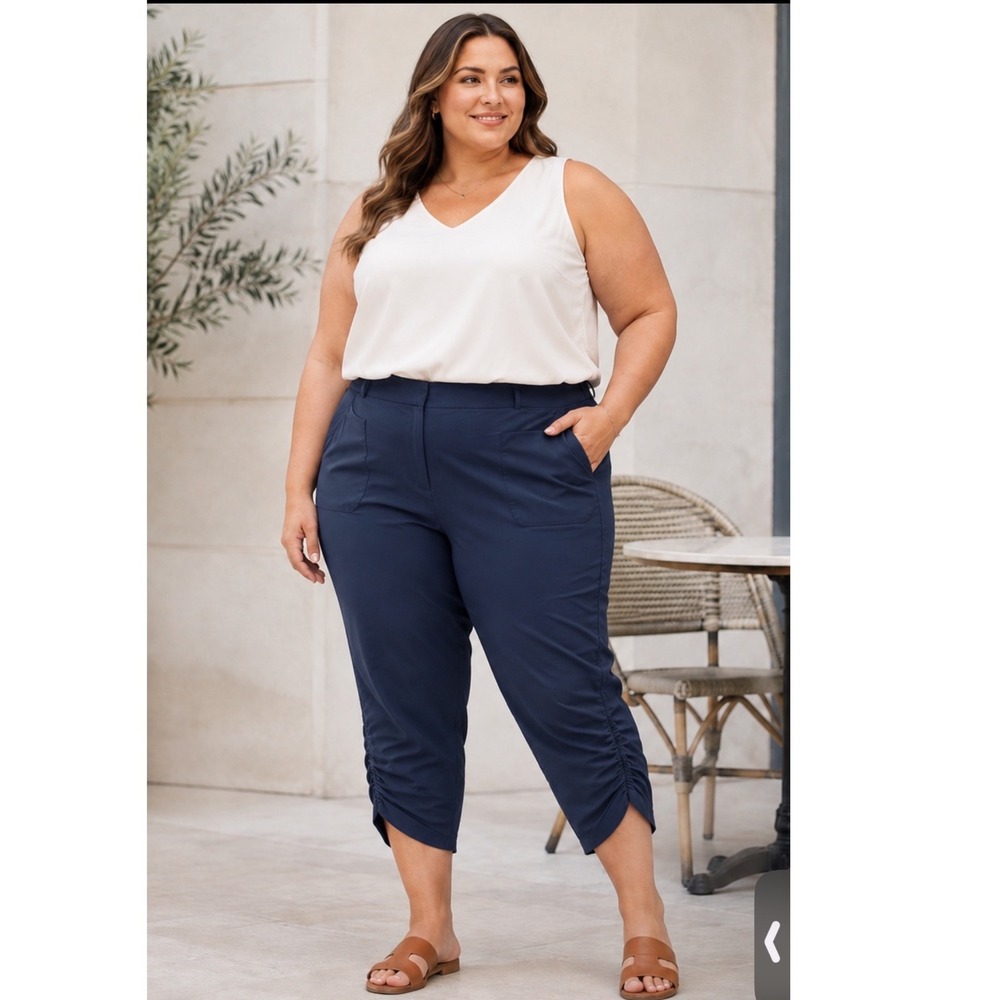 6th & Lane Size 26 Navy Ruched Capri Jogger Pants Stretch Patch Pockets